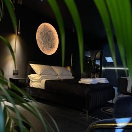 Roof Moon Suite