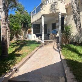 Villa Tamaris, Dar Bouazza, hotel in Tamaris