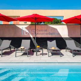 IBIS Cannes Mouans Sartoux Piscine parking gratuit、ムアン・サルトゥーのホテル