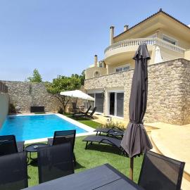 Golden Varkiza Luxury Villa, Hotel in Vari