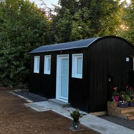 Meadow Hut: Oughterard şehrinde bir otel