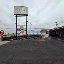 Firefly Inn and Suites - Hastings, NE, отель в городе Хастингс
