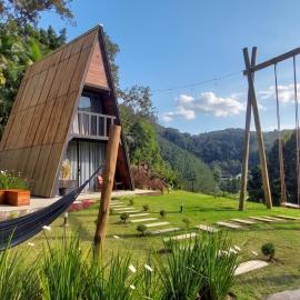 Chalé Exclusivo Com Hidro em Meio a Natureza, hotelli kohteessa Blumenau