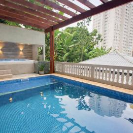 Marmeu Pitangueiras, hotell i Guarujá