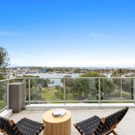 Point Cartwright Penthouse - Ocean and River Views