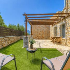 Crown House in Areopolis