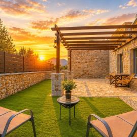 Crown House in Areopolis