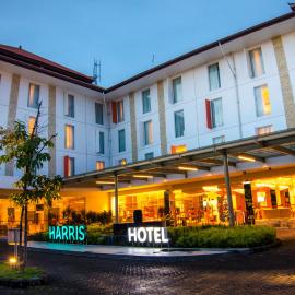 HARRIS Hotel and Conventions Denpasar Bali, хотел в Денпасар