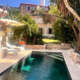 The Magic of the Stone House, a Peaceful Escape, hotel in İzmir