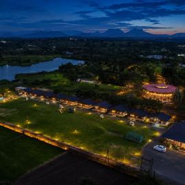 Shreephal Luxury Lake Resort - Hatgad, Saputara, hotel in Saputara