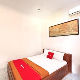 RedDoorz at Hotel Pulung Prawirotaman, ξενοδοχείο σε Timuran