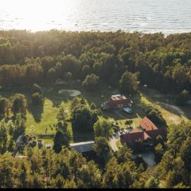 Kempings Liepene, hotel em Liepene