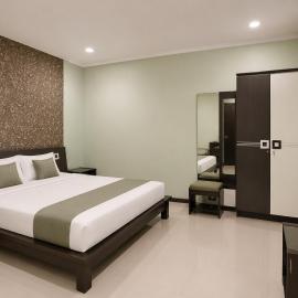 YUTAKA INN Pahlawan Pasar Turi Surabaya
