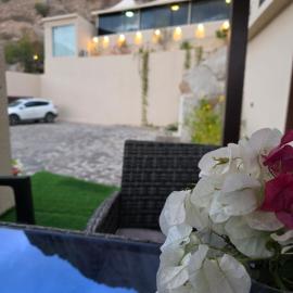 Wadi Bani Khalid Guest house, hotel v destinácii Dawwah