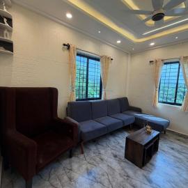 Serenity Hills - Luxury Nature Retreat, hotel a Valpoy