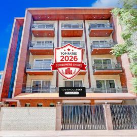 Super Townhouse Oak Sector 39 Medanta