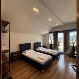 ARBI GUEST House, hotel in Kukës