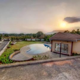 Lav Villa