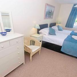 Cloudbreak Hot Tub Log Burner Dogs Welcome, hotel in Braunton