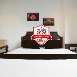 Super Townhouse Central Bazar Road Ramdaspeth, hotelli kohteessa Nagpur