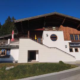 Schmittenappartement 1 und 2, viešbutis mieste Krispl
