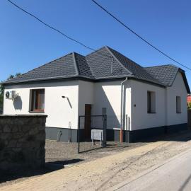 Virágék Vendégháza, Hotel in Demjén
