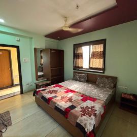 Hotel Mahadev and Guesthouse, hotel Chalthān városában