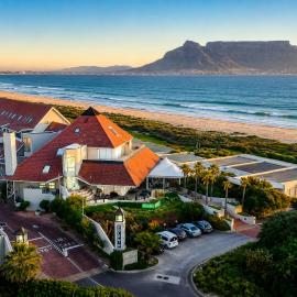Beach Front Apartment with Table Mountain Views