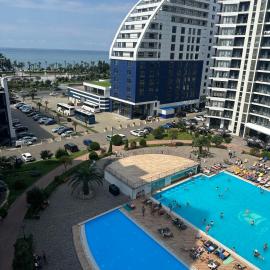 White Sails Batumi Sea & Pool View Apartment