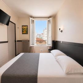 Hôtel des Bains 24h 7j Paris centre à 10 min、メゾン・アルフォールのホテル
