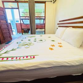 Sevenseas Seaview Maldives, hotel u gradu Feridhoo