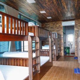Rock King Cat Cat Retreat & Café, hotel in Lo Sui Tong