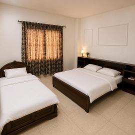 Pinehouse by Airmakaan - 3BR with Kitchen & Lounge