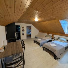 Hompot Accommodation, hotel in Deva