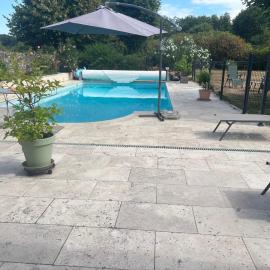 Chez Bérengère et François, hotel u gradu 'Saint-Avertin'