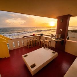 Coastal Backpacker Stays - FlexTays Retreat Shankumugham