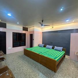 H s LODGE & RESIDENCY, hotel a Mayiladuthurai
