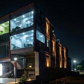 The Elite Inn Lucknow，Malhour的飯店