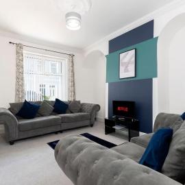3 Bedroom House In Jarrow, Sleeps 6, Near Port of Tyne & Free Parking, hotel in Jarrow