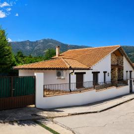 Casa Telma, hotel i Villanueva de Ávila