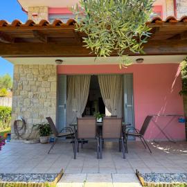 Elia Elegant Summer House, отель в Посиди