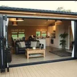Lodge 13 Upton Lakes & Lodges Old Hill Cullompton Devon EX151RA, hotel en Cullompton