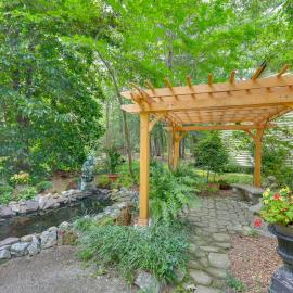 Kilmarnock में, होटल Pool Access! Cozy Couple's Getaway in Kilmarnock