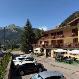 IHR Hotel Villa Emma, hotell sihtkohas Canazei