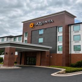 La Quinta Inn & Suites by Wyndham Auburn, hotel u gradu 'Auburn'