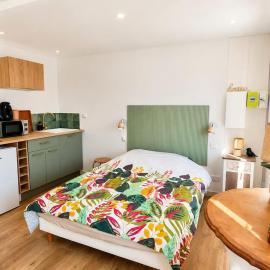 L'oasis, studio hyper centre, Hotel in Desvres