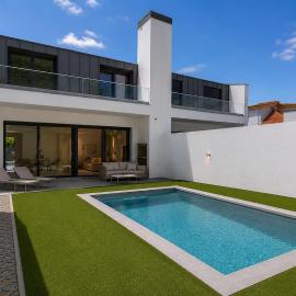 Center Caparica Beach House - Pool - Beach 3min