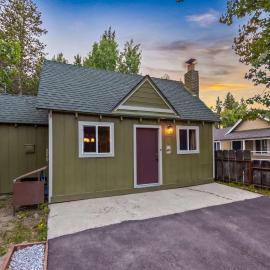 Paradise Bungalow - Cozy Cabin Escape