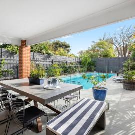 Parkdale Luxe - Pool, Close to Beach & Shops