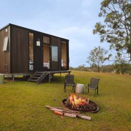 Two-Ki by Tiny Away, hotel in Rainbow Flat